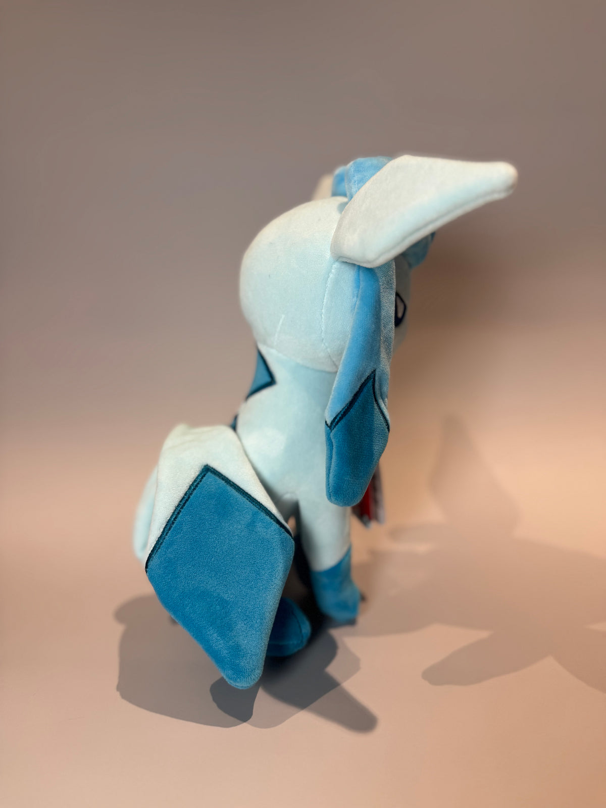 Pokémon plush Glaceon (20cm)