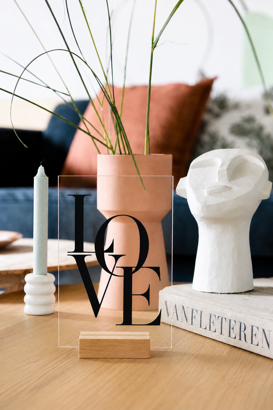 Minimal Love Display